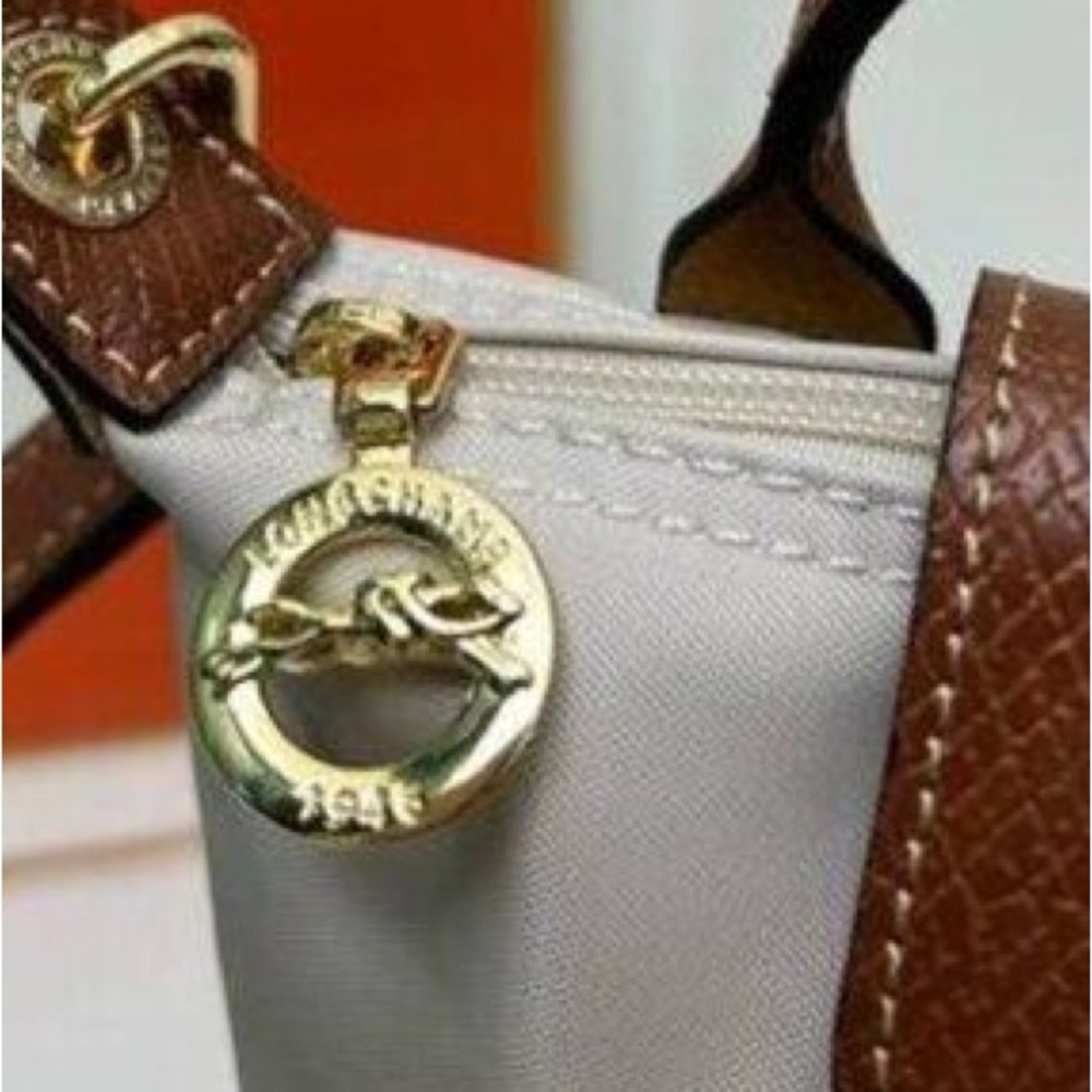 Longchamp women's bags. - Picture 4 of 4